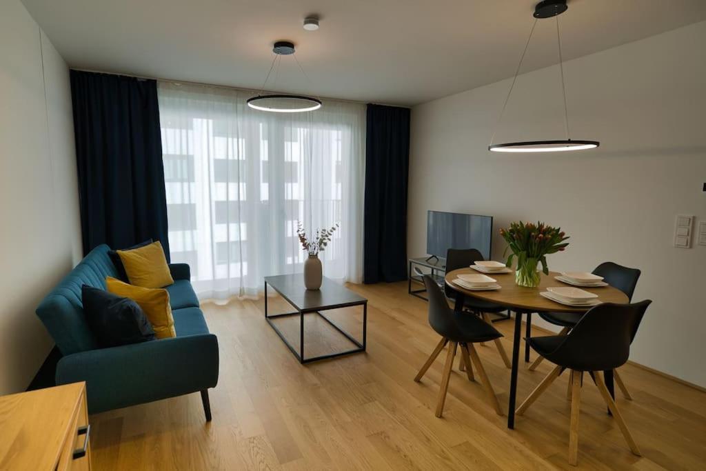 Modern Apartment Near Stadtpark Wien Exteriör bild