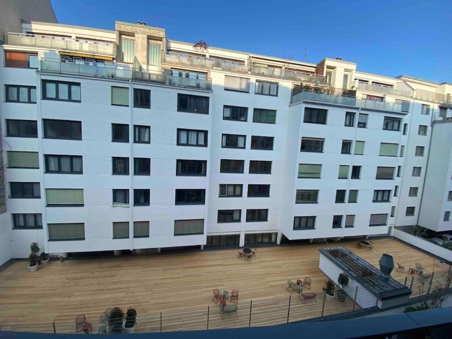 Modern Apartment Near Stadtpark Wien Exteriör bild